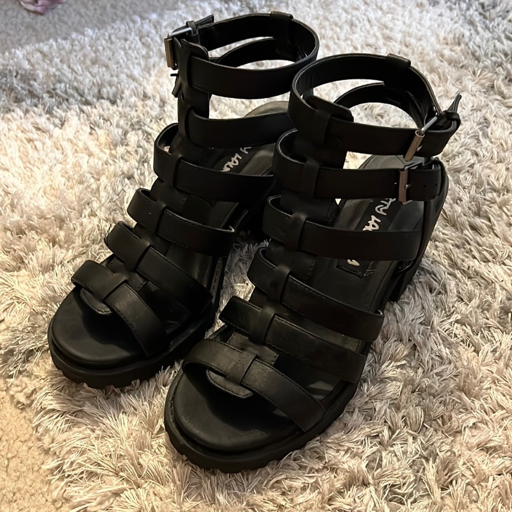 Chunky leather heels